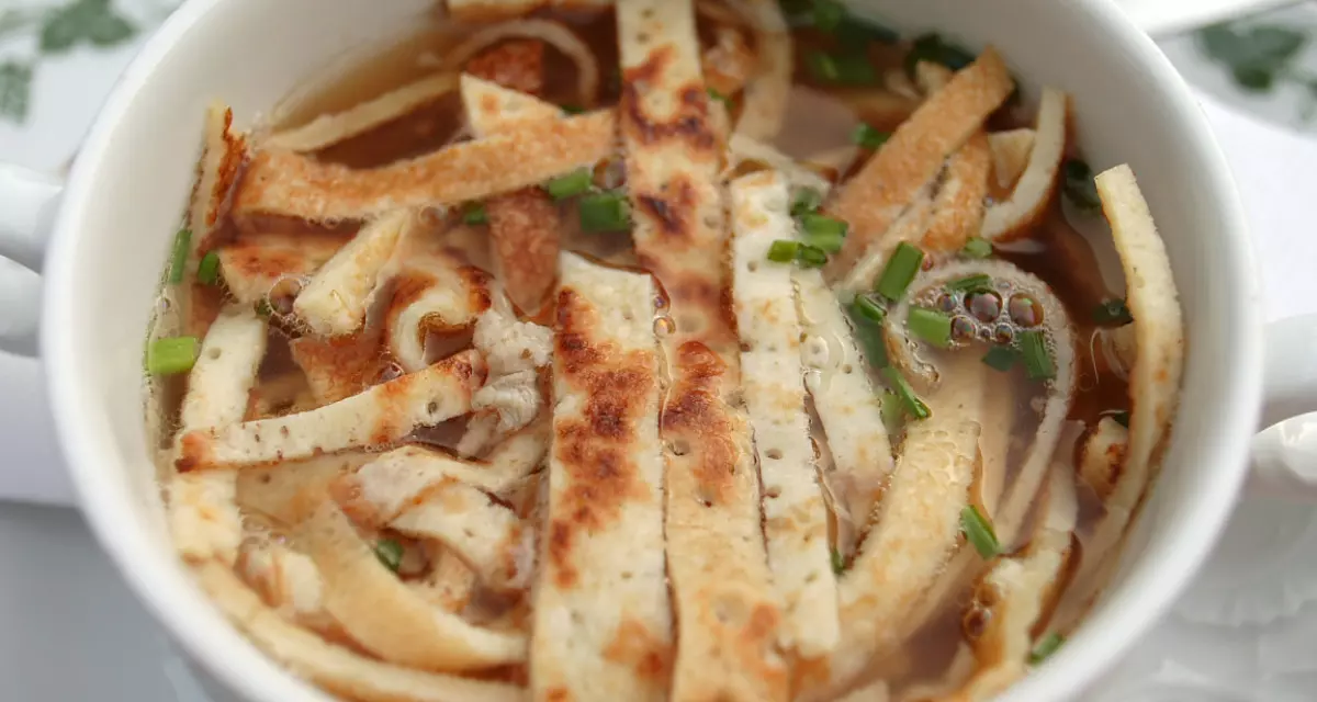 Flädlesuppe. Foto: Wikimedia Commons | RobertK | CC BY-SA 2.5