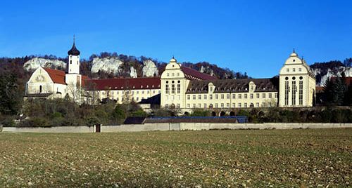 Die Erzabtei St. Martin zu Beuron im Donautal 2001. Foto: LMZ Baden-Württemberg, Eberhard Spaeth